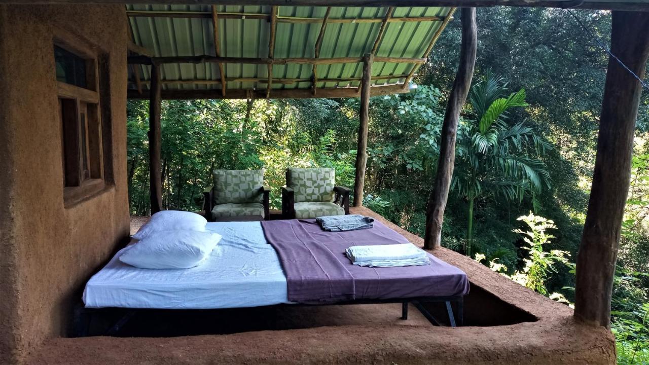Chalet In The Jungle Pallegama Bagian luar foto