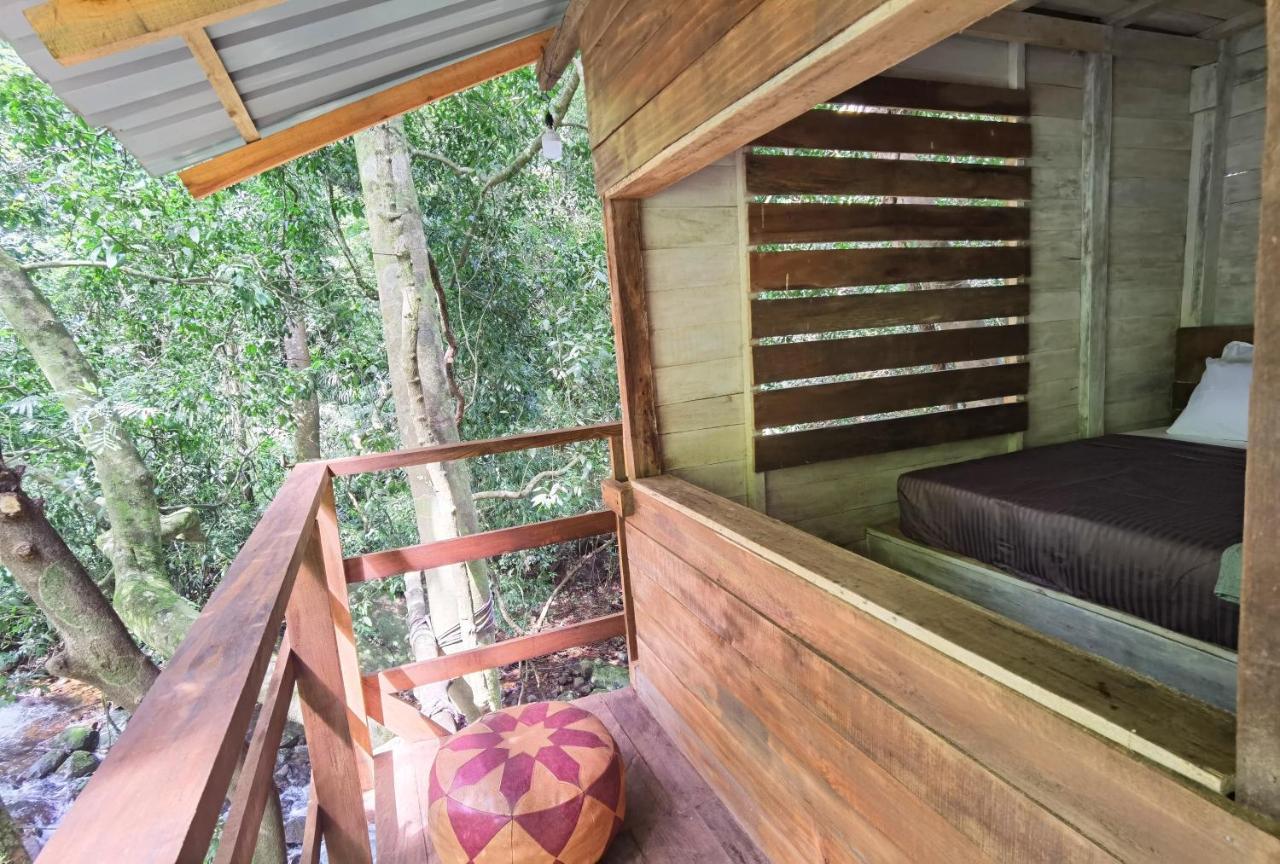 Chalet In The Jungle Pallegama Ruang foto